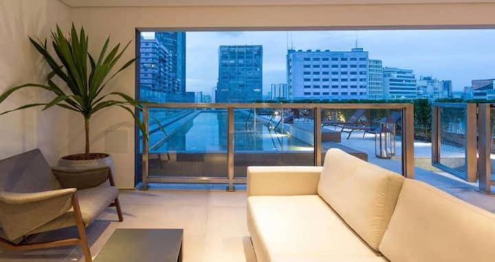 Studio Charmoso Com Terraco E Vista! São Paulo Exteriör bild